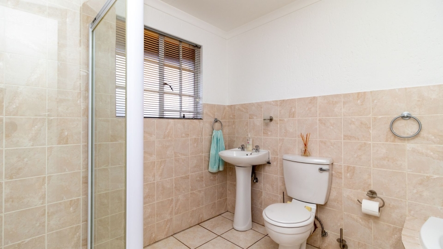 3 Bedroom Property for Sale in Glen Marais Gauteng
