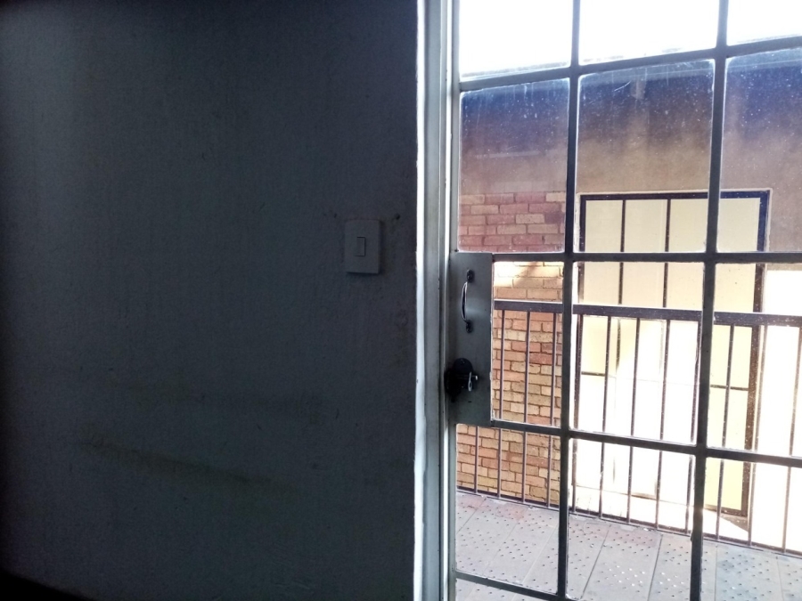 To Let 1 Bedroom Property for Rent in City and Suburban Gauteng