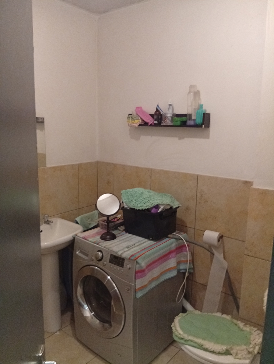 2 Bedroom Property for Sale in Jabulani Gauteng