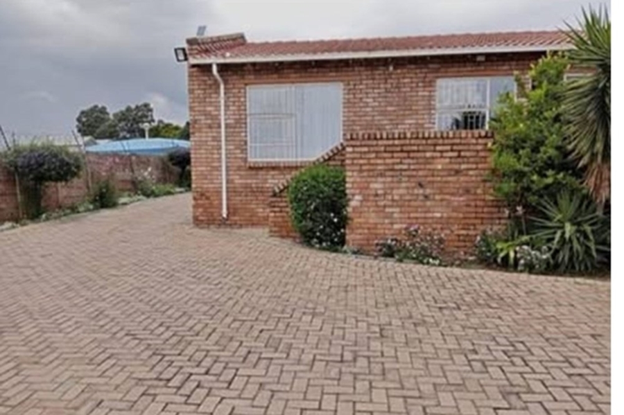 To Let 2 Bedroom Property for Rent in Terenure Gauteng