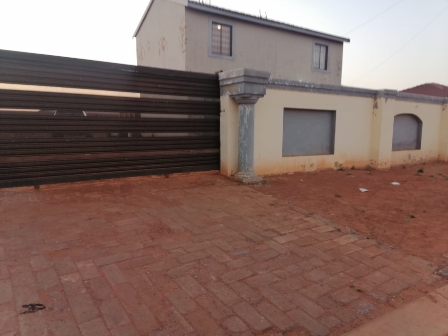 2 Bedroom Property for Sale in Westonaria Gauteng