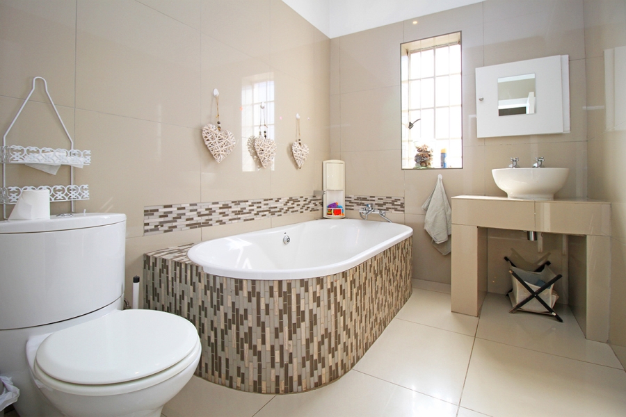 3 Bedroom Property for Sale in Highlands North Gauteng