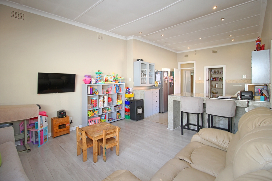 3 Bedroom Property for Sale in Highlands North Gauteng