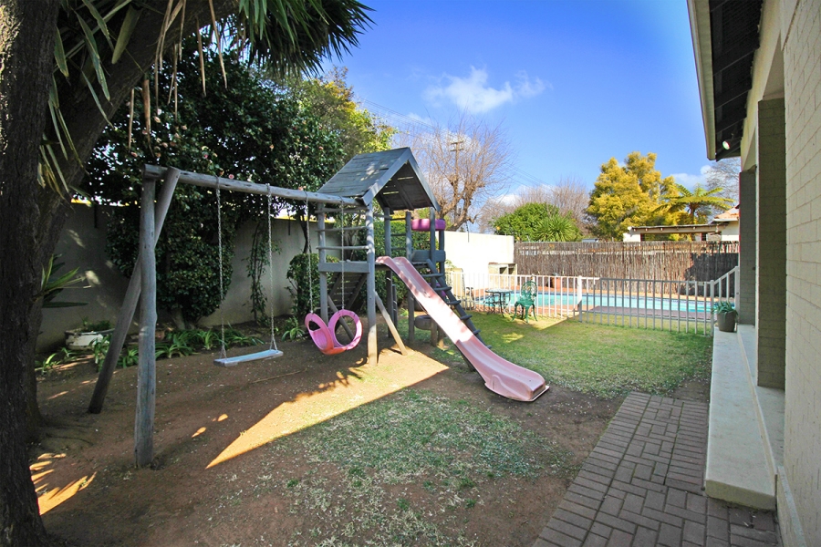 3 Bedroom Property for Sale in Highlands North Gauteng