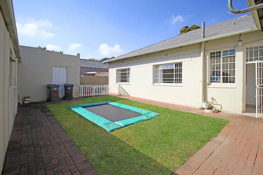3 Bedroom Property for Sale in Highlands North Gauteng