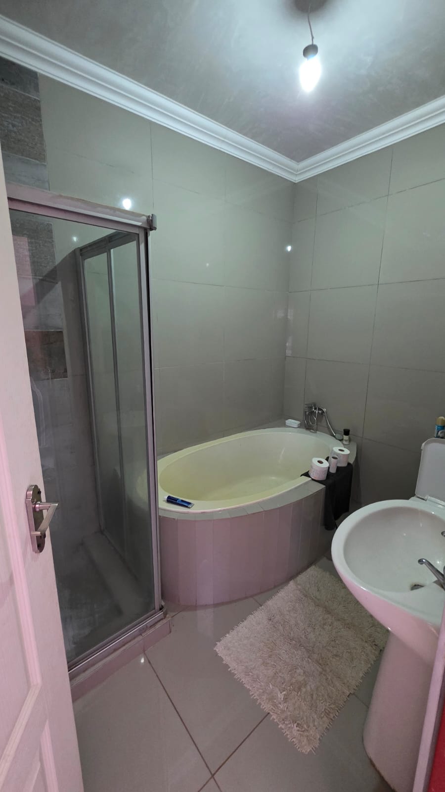 7 Bedroom Property for Sale in Doornpoort Gauteng