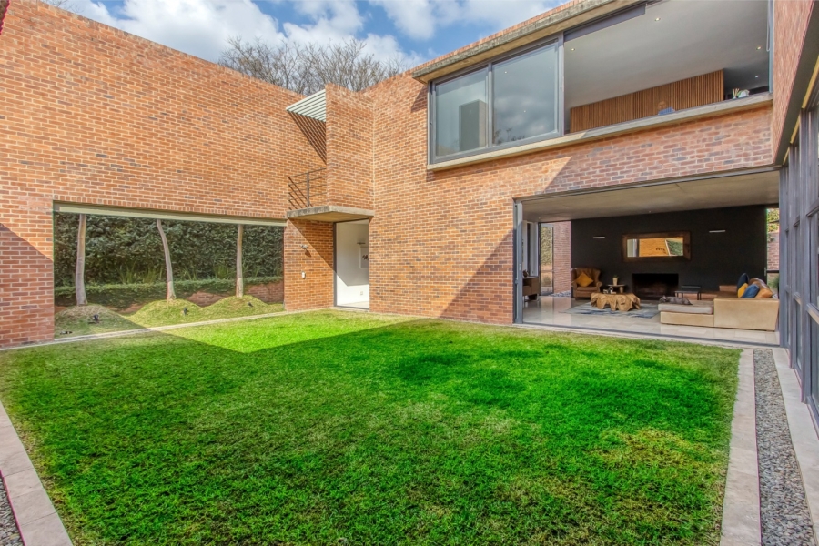 4 Bedroom Property for Sale in Dainfern Golf Estate Gauteng
