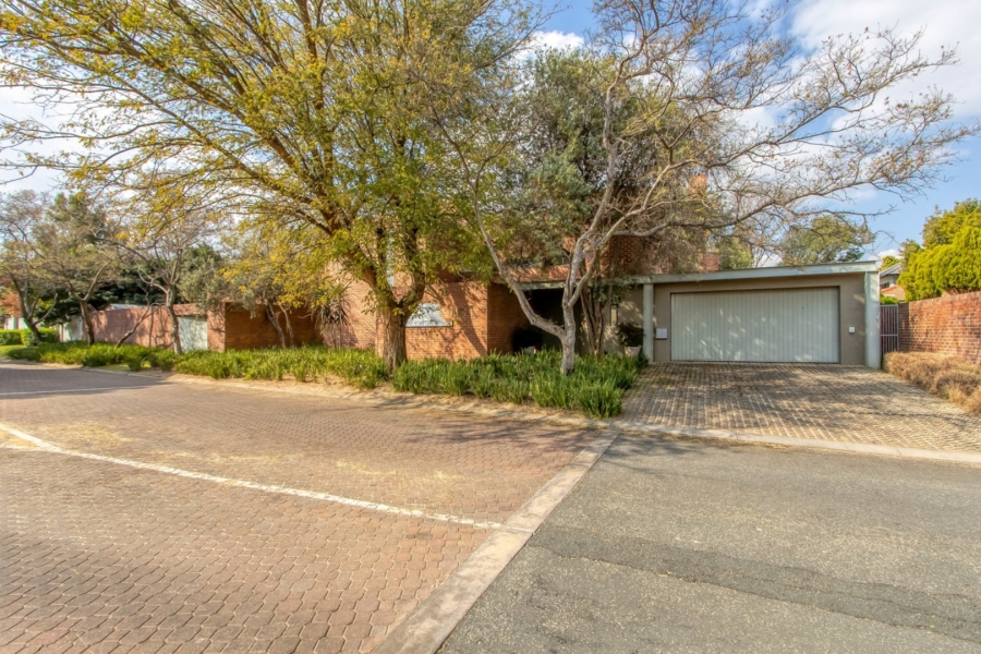 4 Bedroom Property for Sale in Dainfern Golf Estate Gauteng