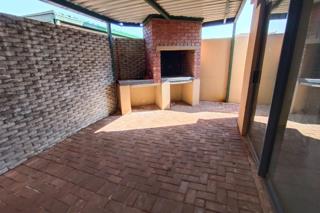 2 Bedroom Property for Sale in Hesteapark Gauteng