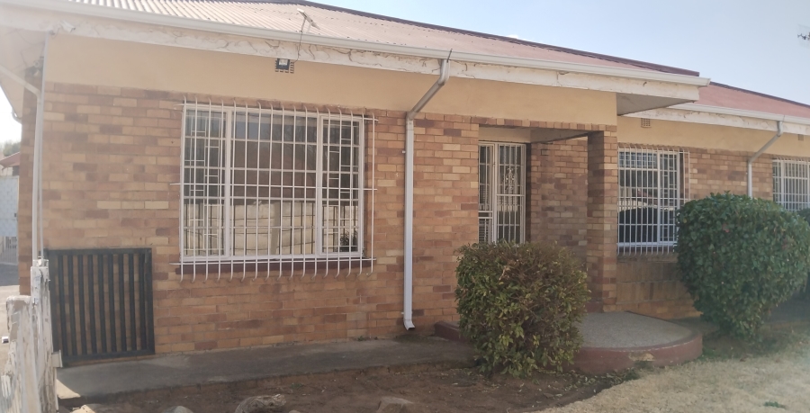 3 Bedroom Property for Sale in Heidelberg Industrial Gauteng
