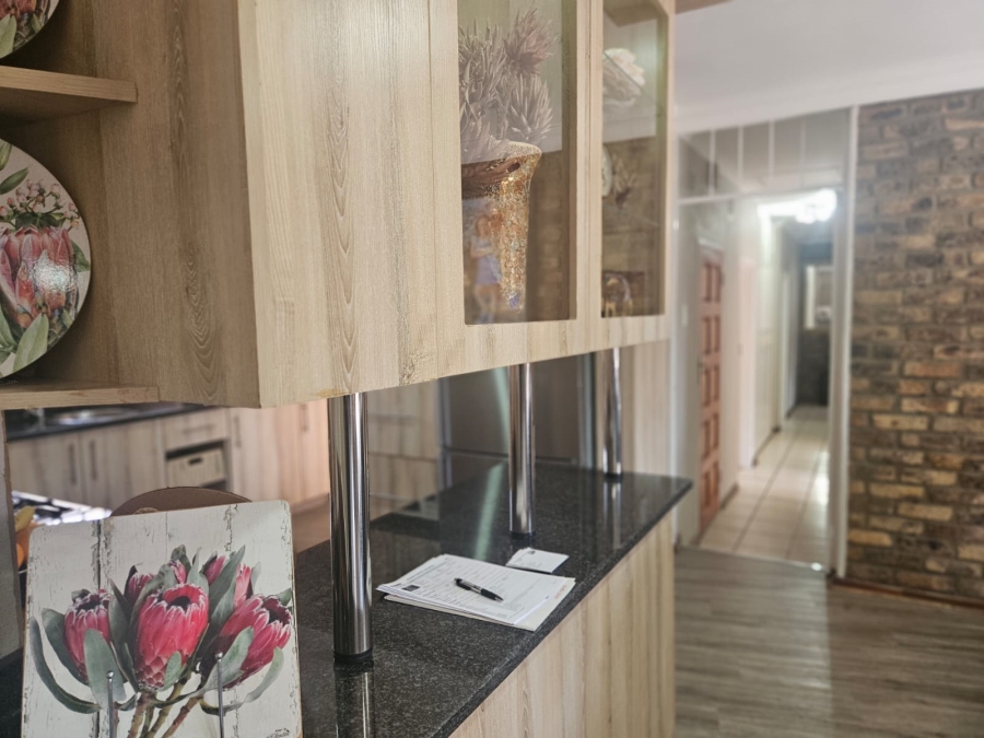 4 Bedroom Property for Sale in Greenhills Gauteng