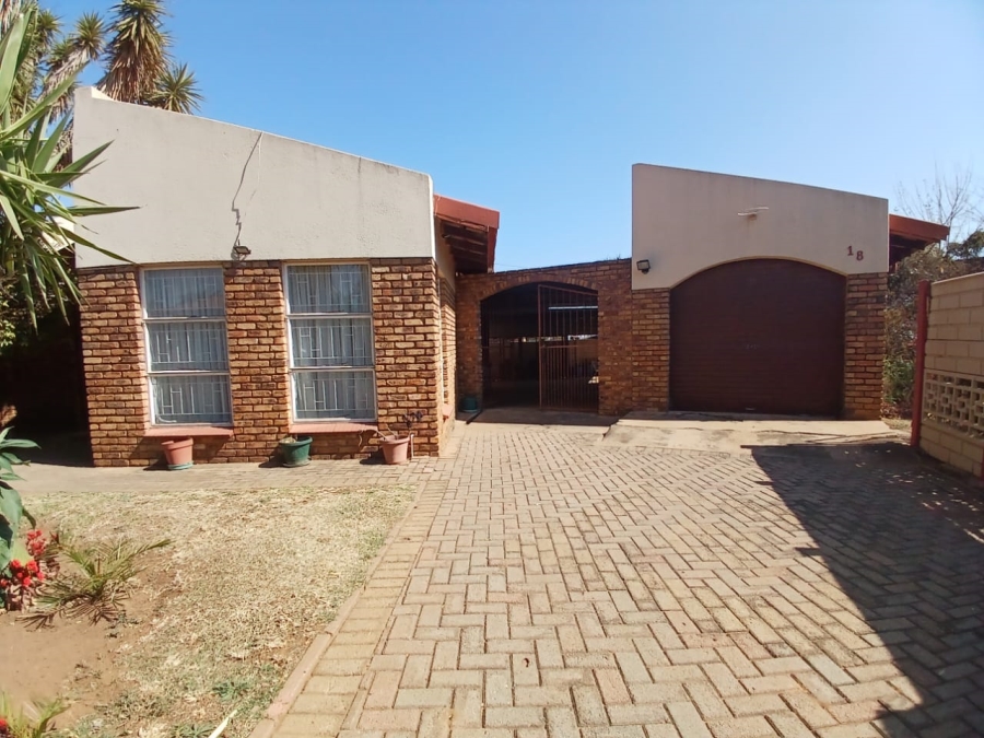 3 Bedroom Property for Sale in Greenhills Gauteng