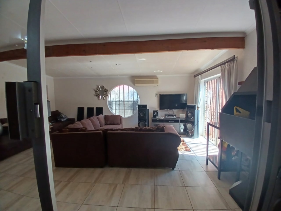 3 Bedroom Property for Sale in Greenhills Gauteng