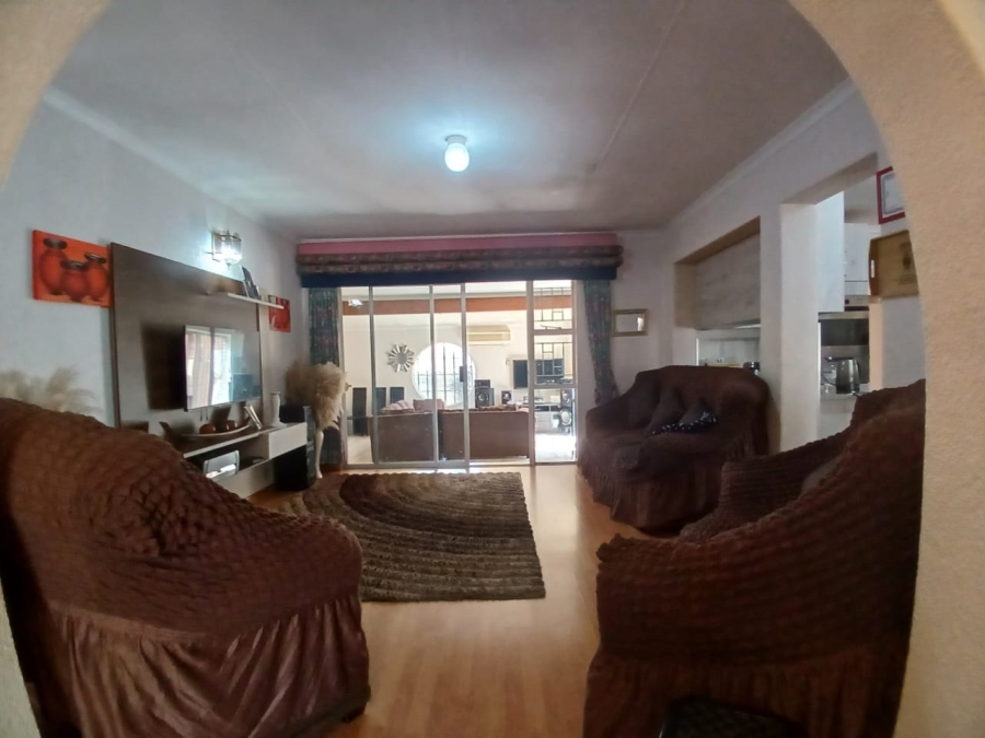3 Bedroom Property for Sale in Greenhills Gauteng