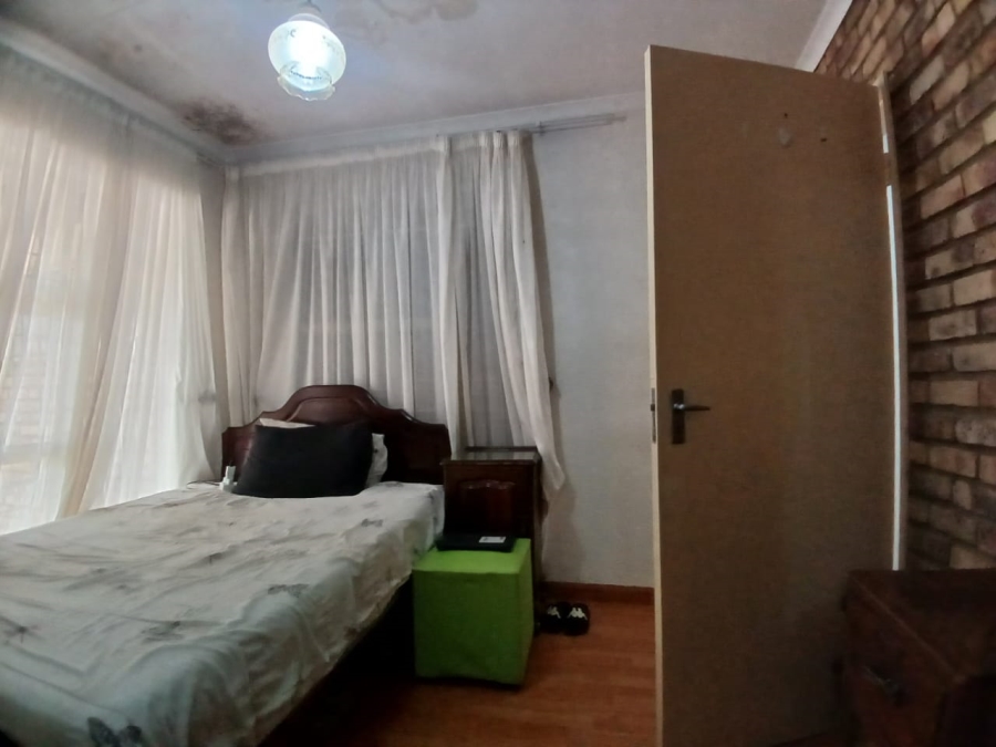 3 Bedroom Property for Sale in Greenhills Gauteng
