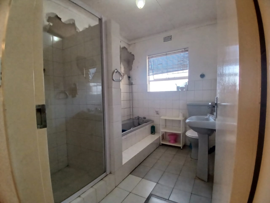 3 Bedroom Property for Sale in Greenhills Gauteng