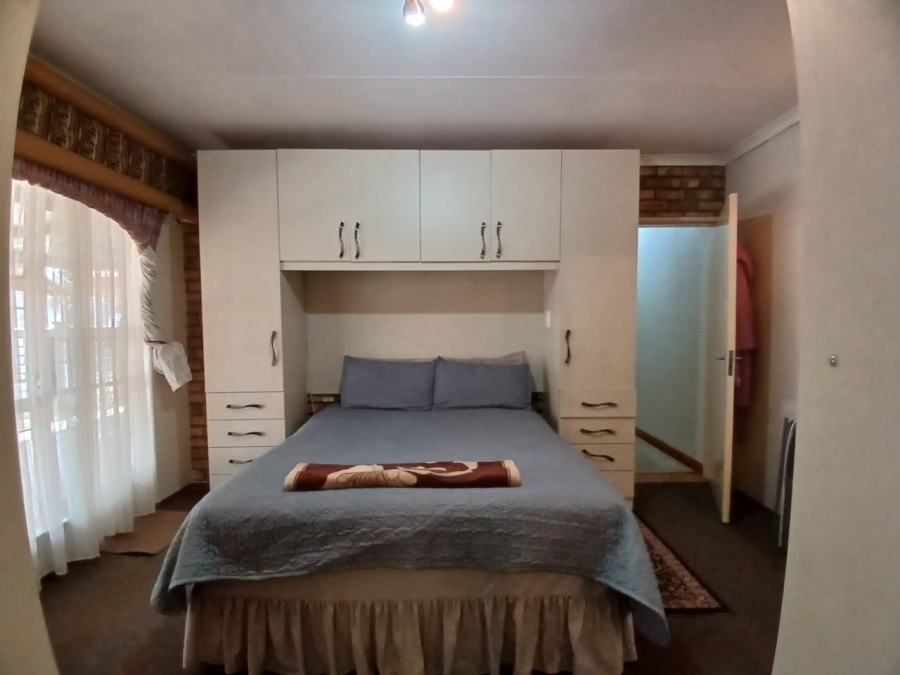 3 Bedroom Property for Sale in Greenhills Gauteng