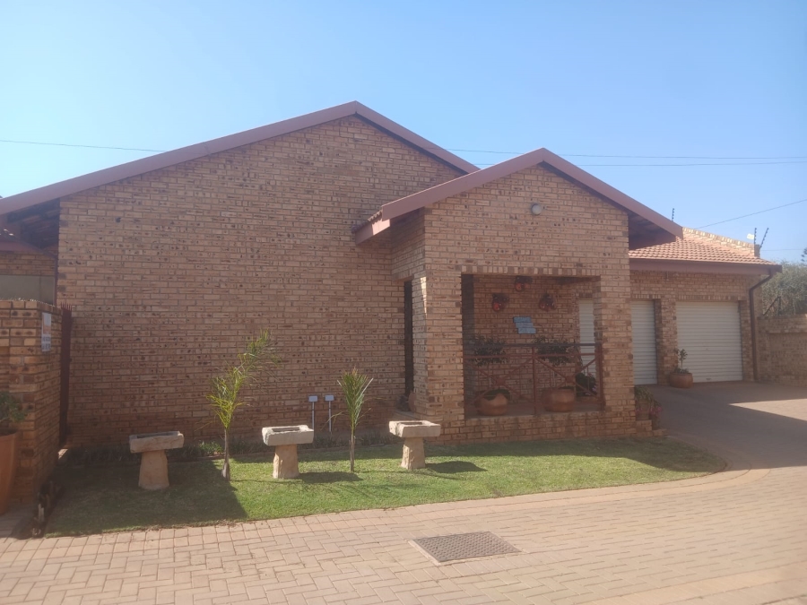 3 Bedroom Property for Sale in Greenhills Gauteng