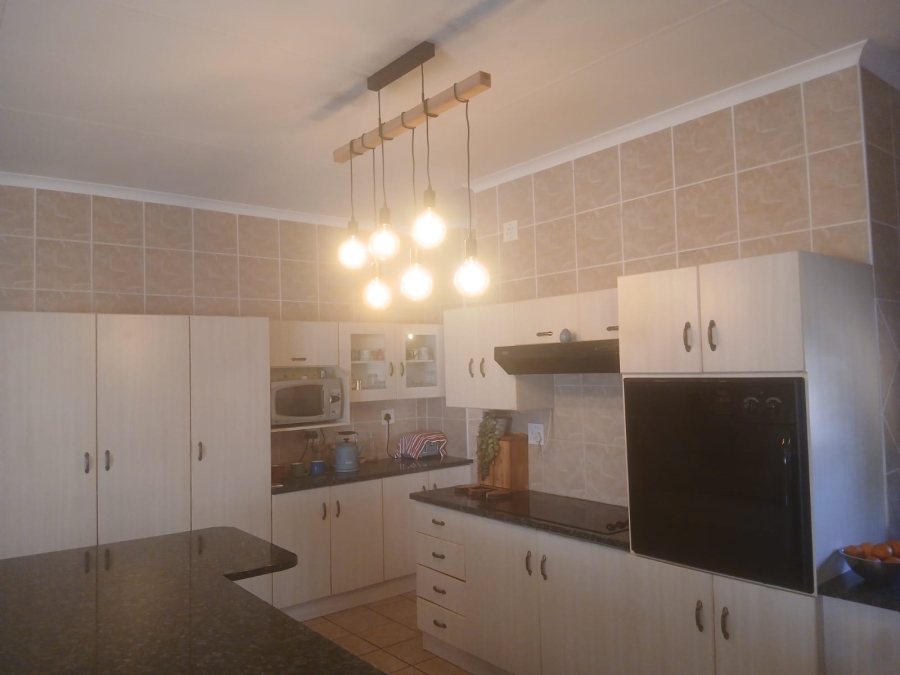 3 Bedroom Property for Sale in Greenhills Gauteng