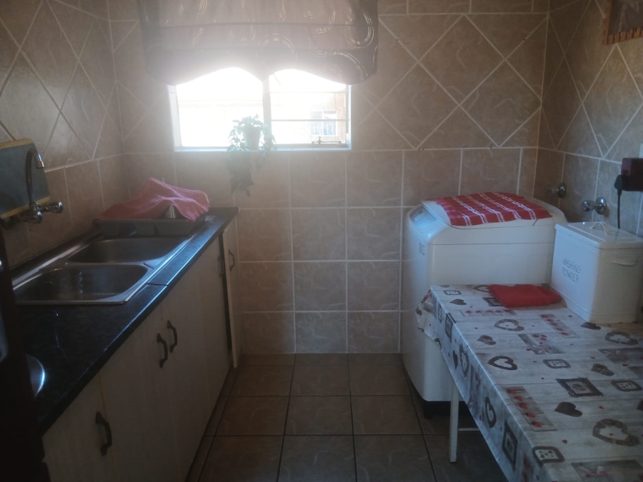 3 Bedroom Property for Sale in Greenhills Gauteng