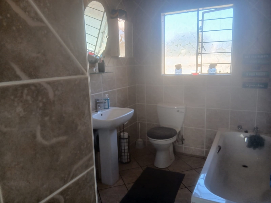 3 Bedroom Property for Sale in Greenhills Gauteng