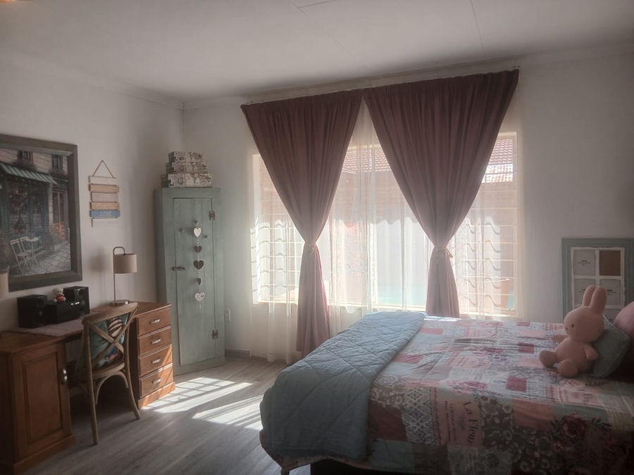 3 Bedroom Property for Sale in Greenhills Gauteng