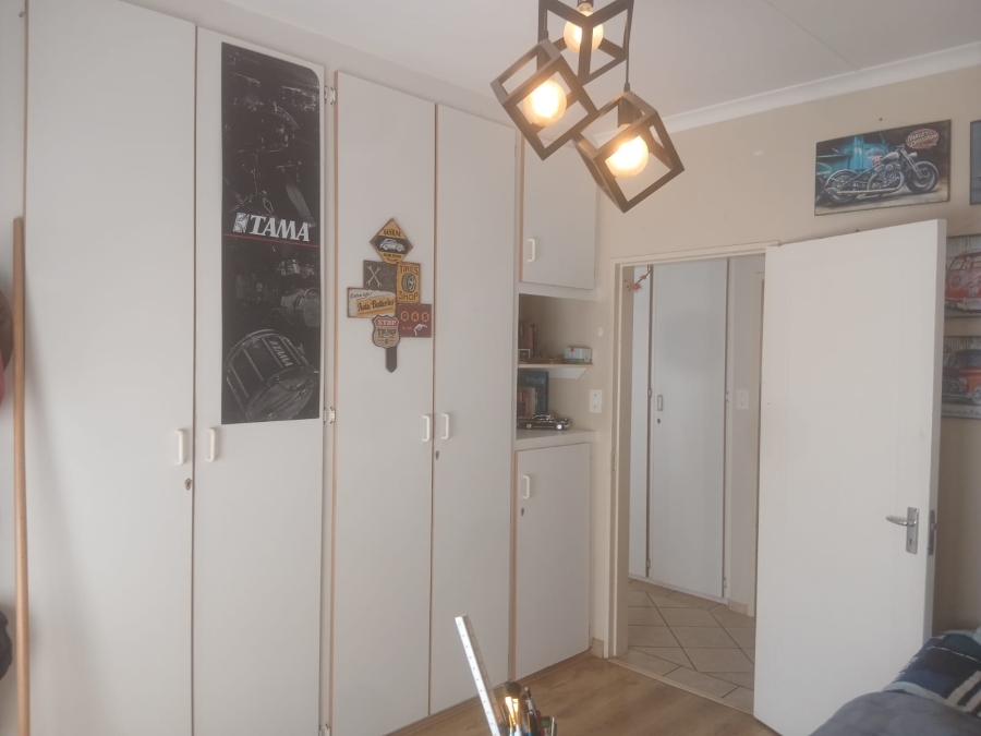 3 Bedroom Property for Sale in Greenhills Gauteng
