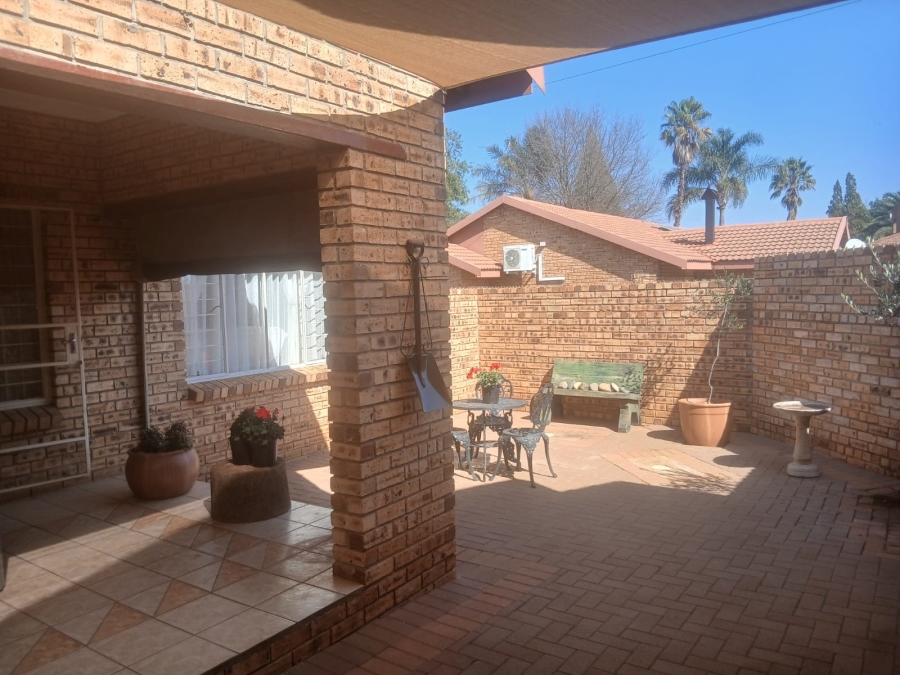 3 Bedroom Property for Sale in Greenhills Gauteng