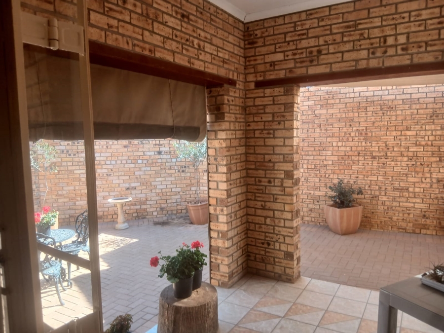 3 Bedroom Property for Sale in Greenhills Gauteng