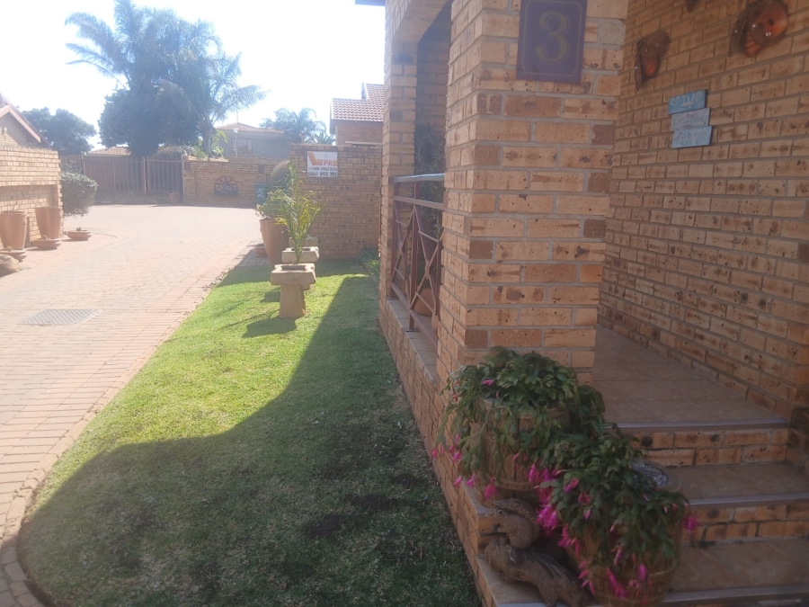 3 Bedroom Property for Sale in Greenhills Gauteng