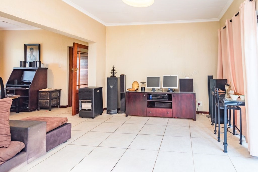 4 Bedroom Property for Sale in Northcliff Gauteng