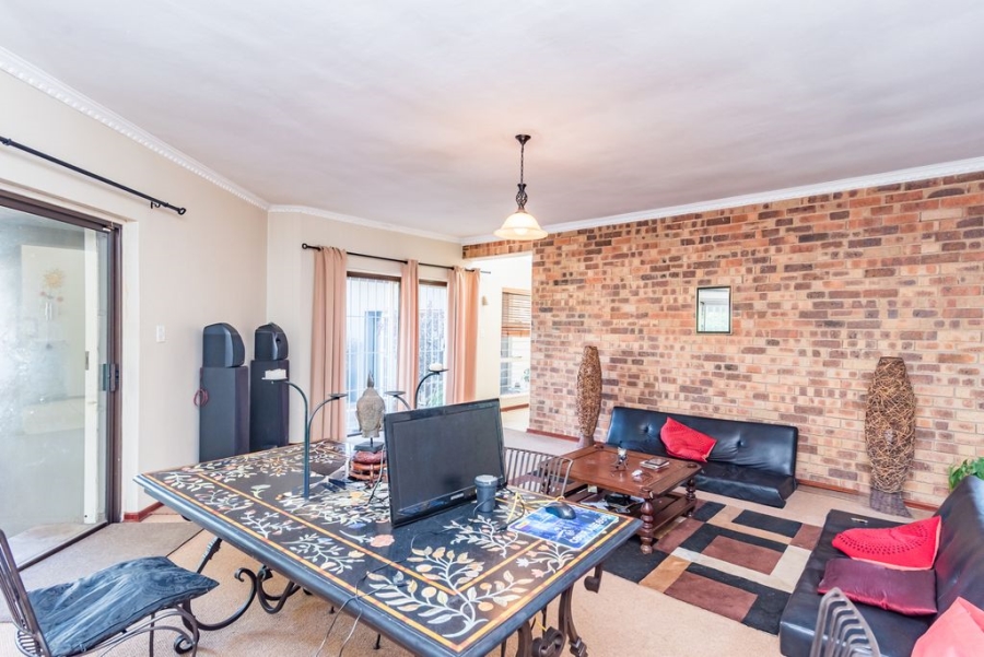 4 Bedroom Property for Sale in Northcliff Gauteng