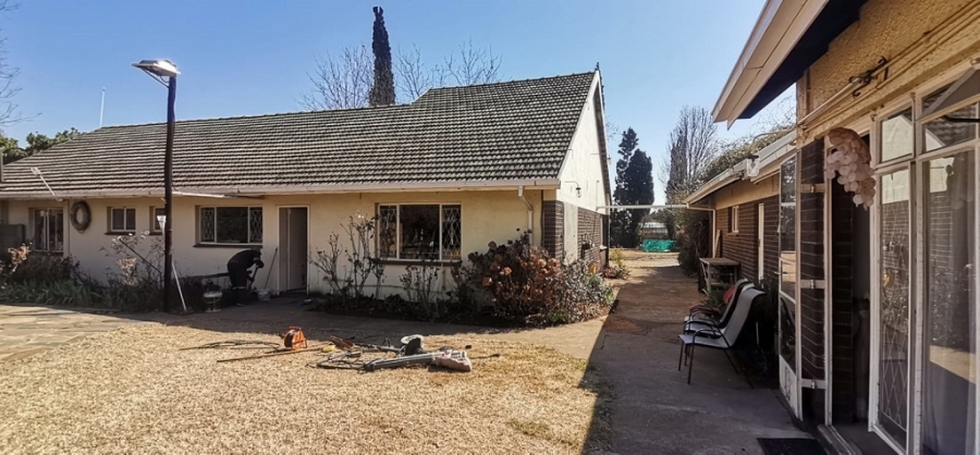 3 Bedroom Property for Sale in Brackenhurst Gauteng