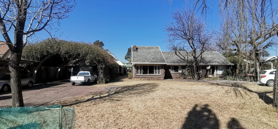 3 Bedroom Property for Sale in Brackenhurst Gauteng