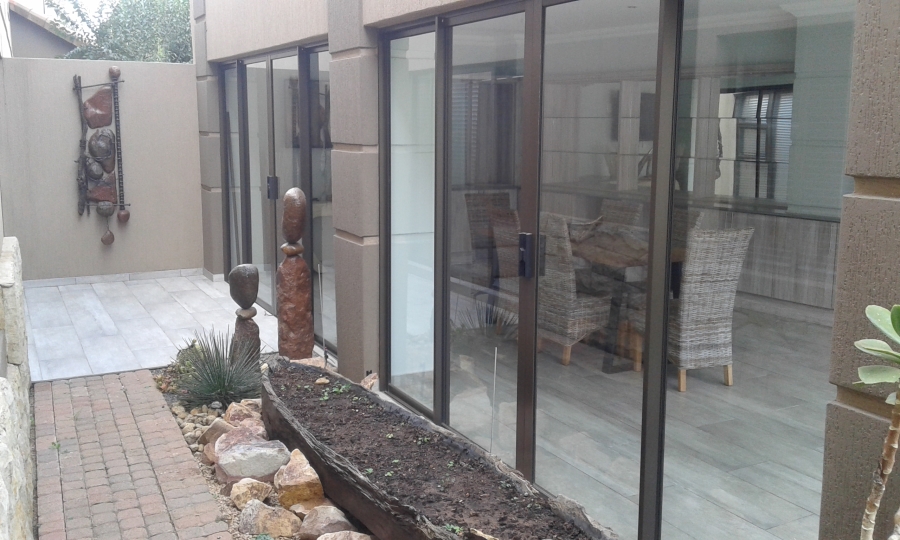 To Let 3 Bedroom Property for Rent in Sylviavale Gauteng