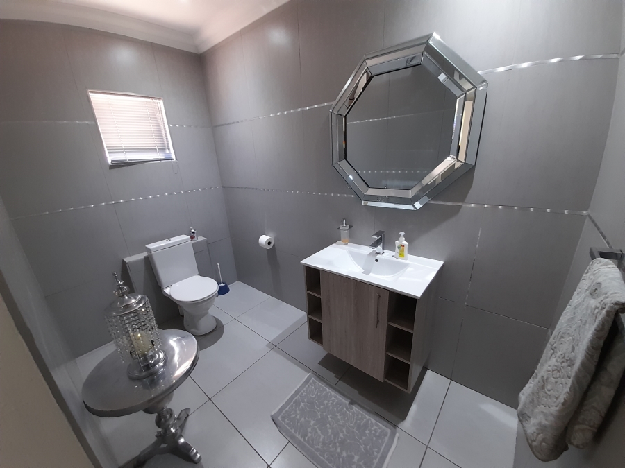 To Let 3 Bedroom Property for Rent in Sylviavale Gauteng