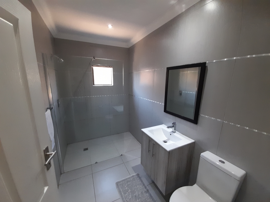 To Let 3 Bedroom Property for Rent in Sylviavale Gauteng