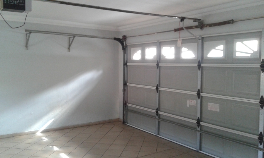 To Let 3 Bedroom Property for Rent in Sylviavale Gauteng