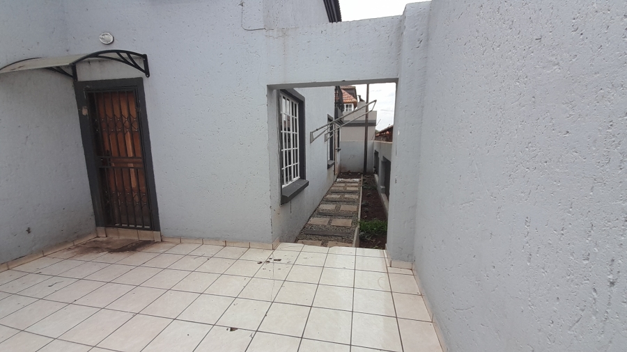 To Let 3 Bedroom Property for Rent in Bergsig Gauteng
