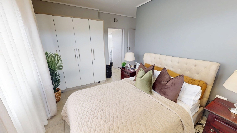 4 Bedroom Property for Sale in Lotus Gardens Gauteng