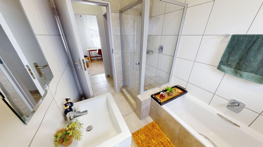 4 Bedroom Property for Sale in Lotus Gardens Gauteng