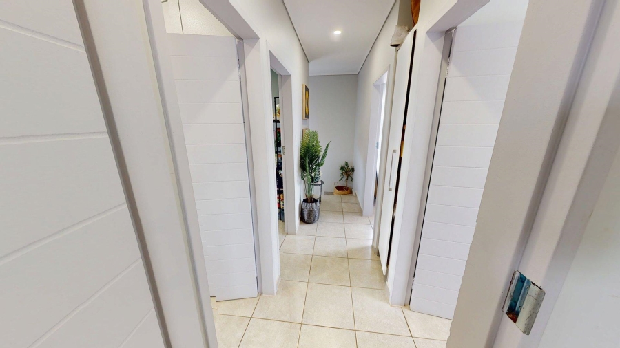 4 Bedroom Property for Sale in Lotus Gardens Gauteng