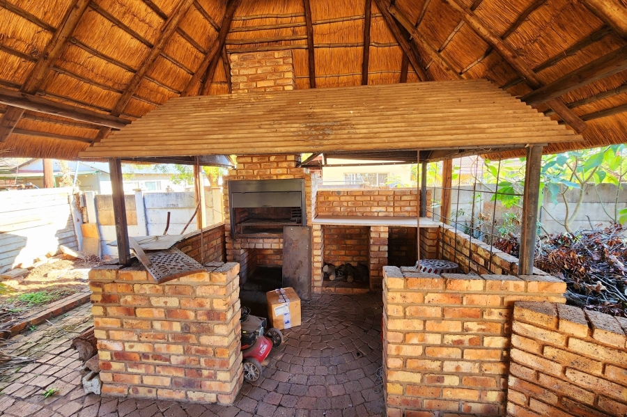 4 Bedroom Property for Sale in Clubview Gauteng