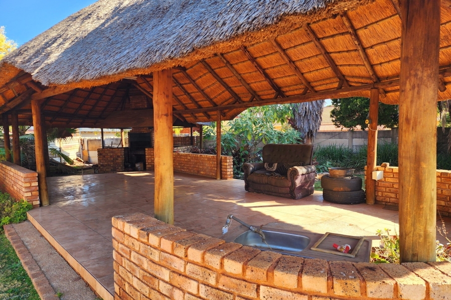 4 Bedroom Property for Sale in Clubview Gauteng