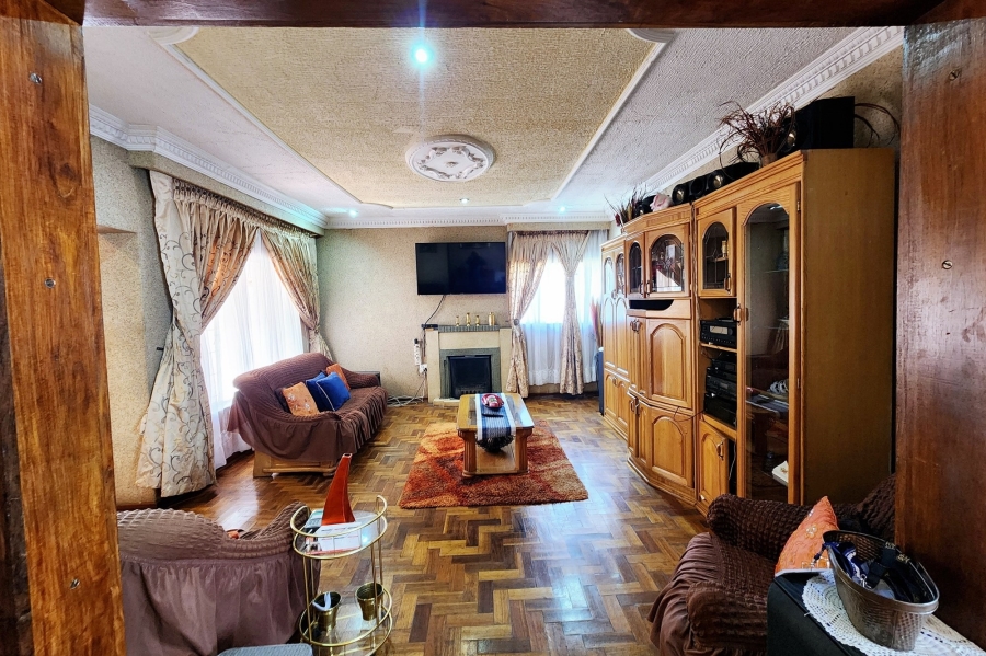 4 Bedroom Property for Sale in Clubview Gauteng