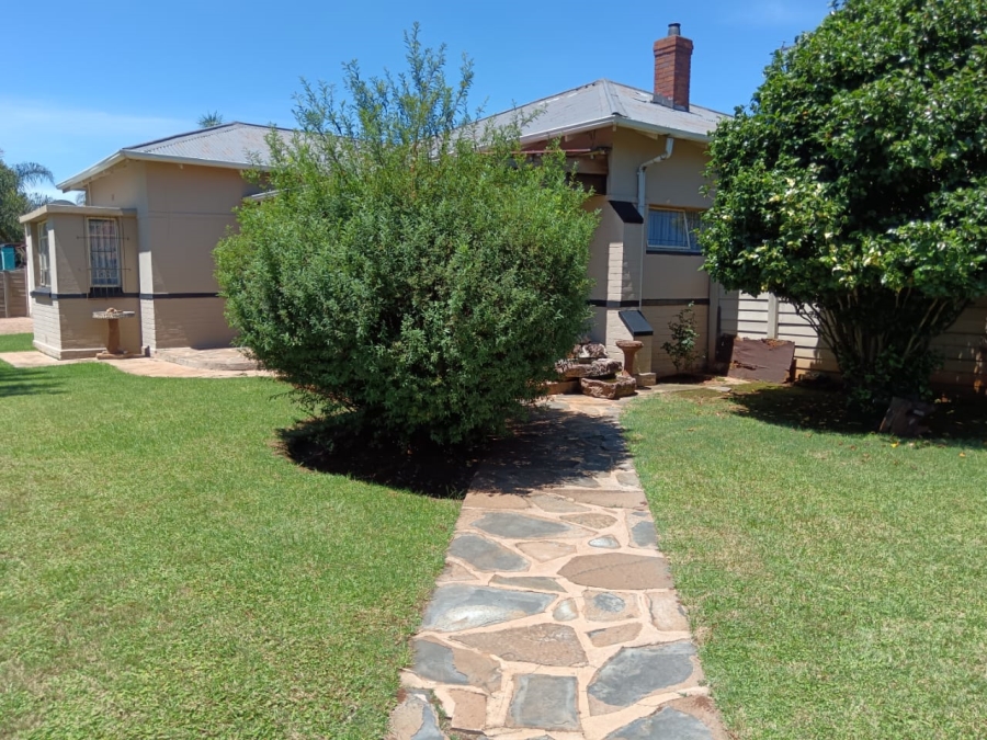 3 Bedroom Property for Sale in Brakpan Central Gauteng