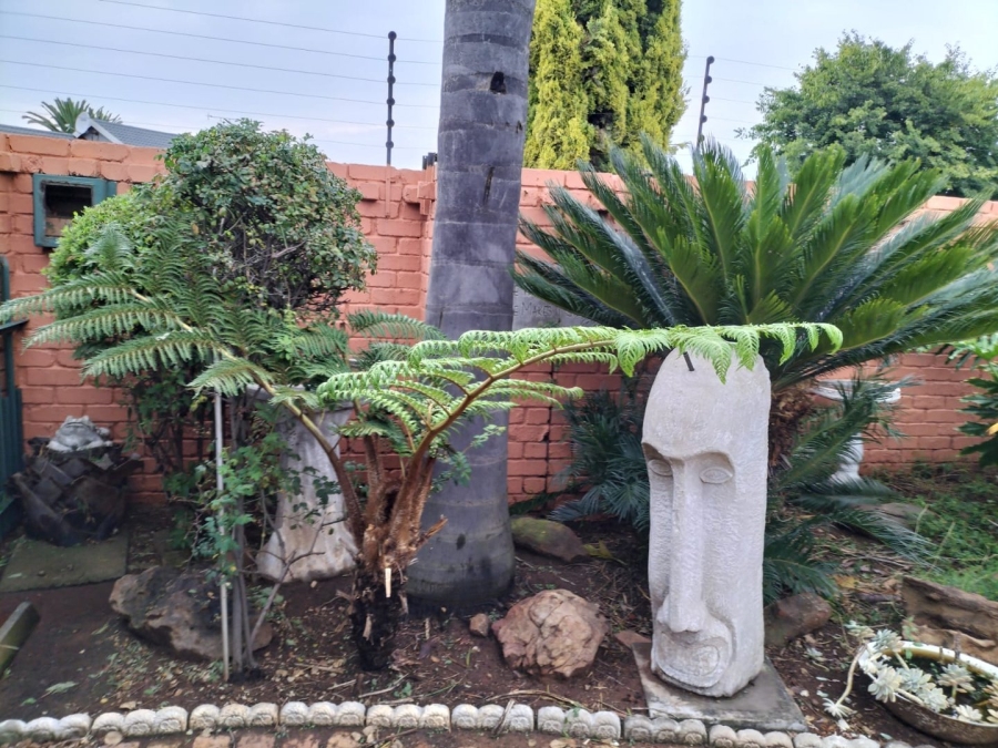 3 Bedroom Property for Sale in Sunair Park Gauteng
