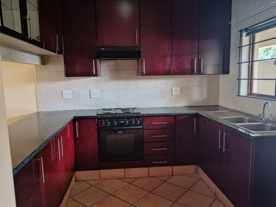 2 Bedroom Property for Sale in Kenleaf Gauteng