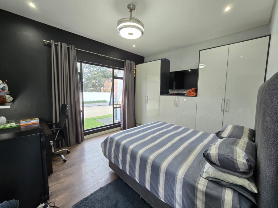 3 Bedroom Property for Sale in Sonneveld Gauteng
