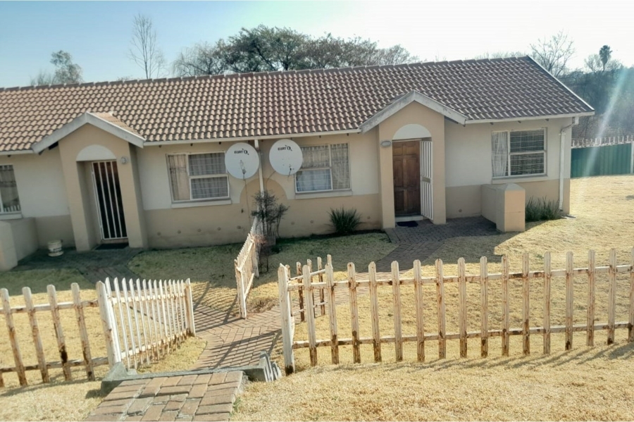 2 Bedroom Property for Sale in Rembrandt Ridge Gauteng